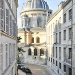 St-Germain/Louvre - Stylish Townhouse Of 1600
